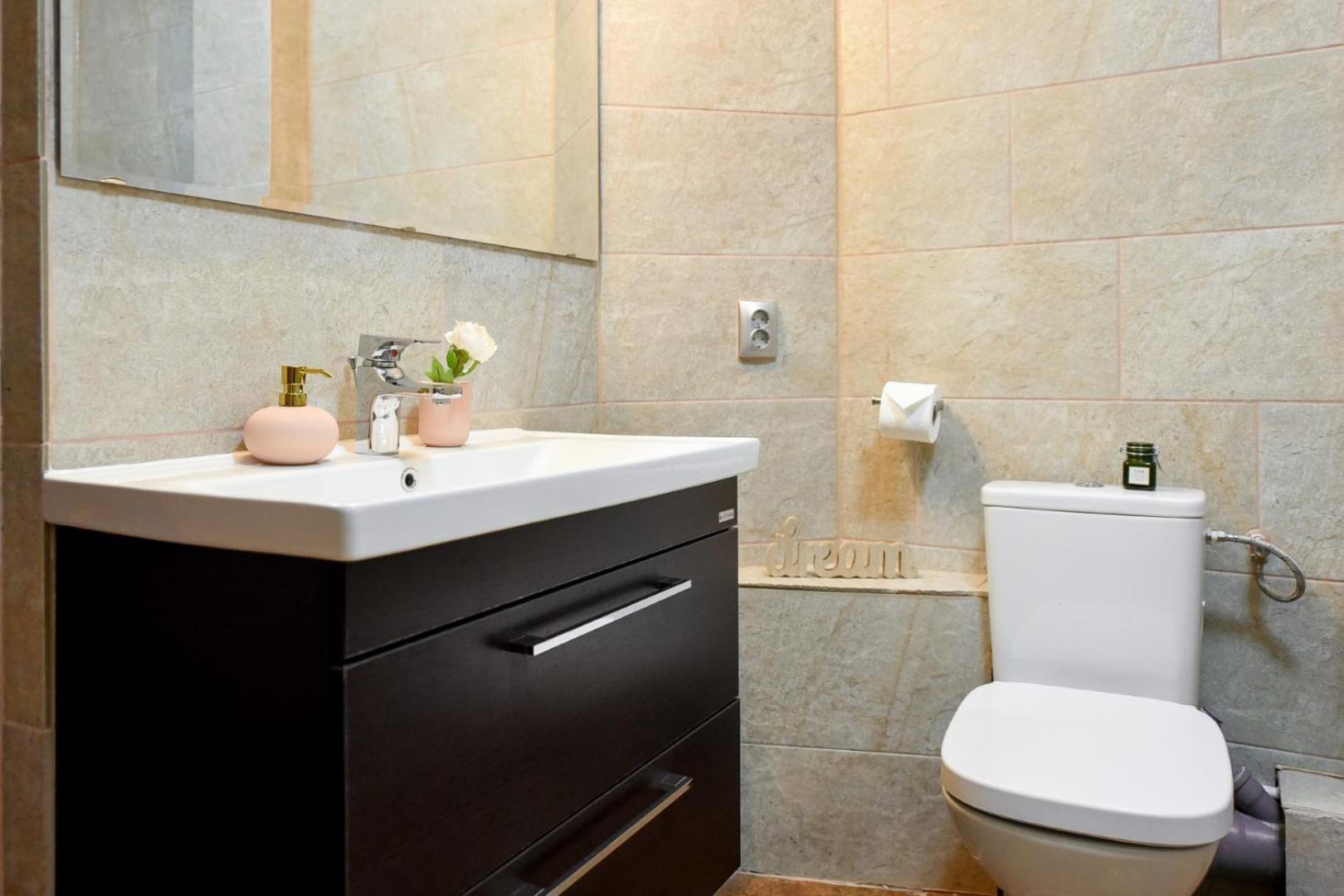 Historic Charm, Modern Comfort - Accommodation In The Heart Of The Old Town Bucarest Camera foto
