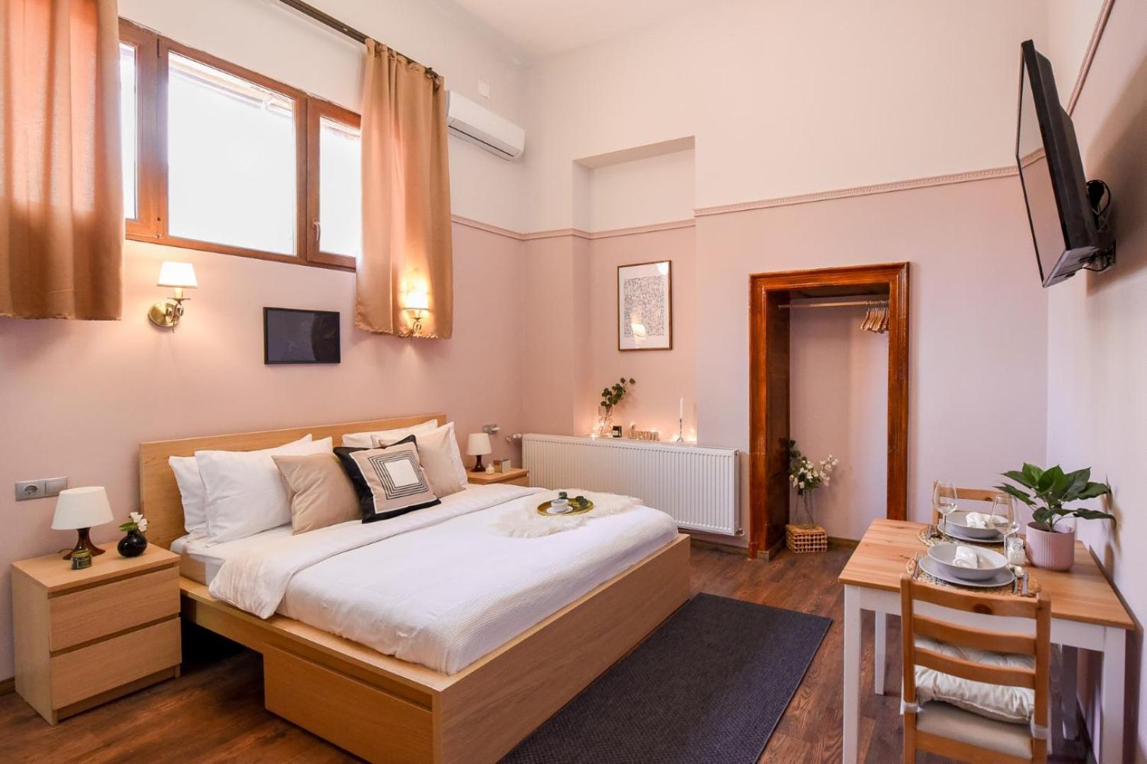 Historic Charm, Modern Comfort - Accommodation In The Heart Of The Old Town Bucarest Camera foto